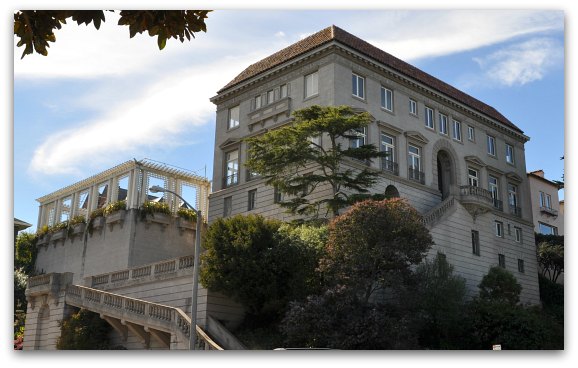 One of the large mansions on Billionaire's Row in SF's Pacific Heights neighborhood